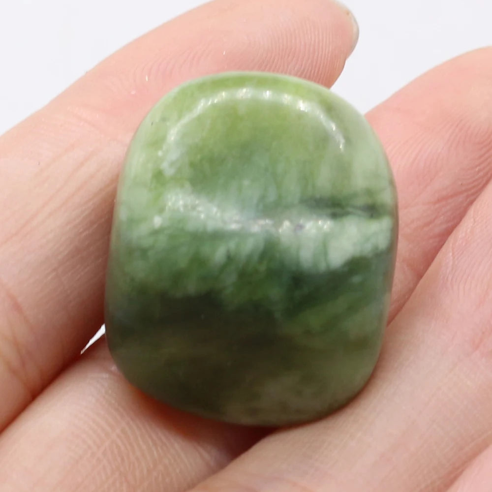 🔮 Natural Australian Jade Stone – Irregular Crystal Specimen (20–30mm)