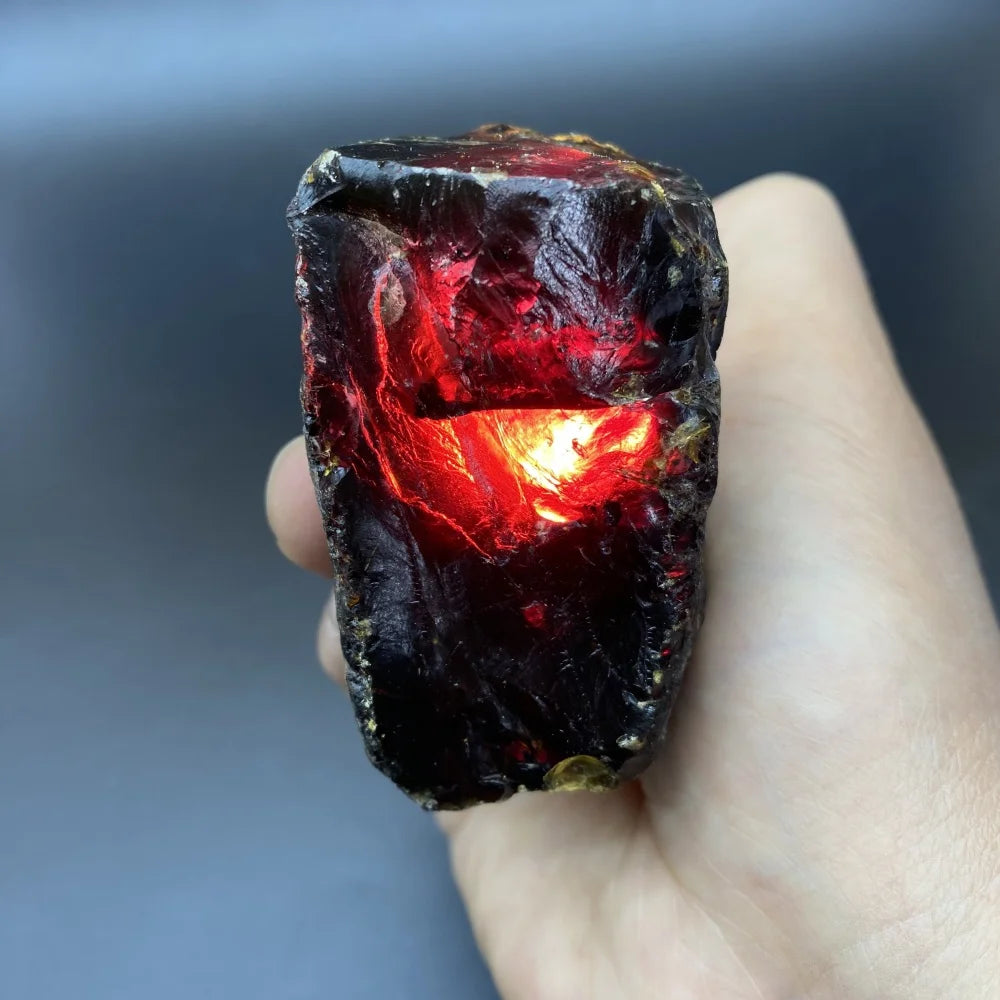 🔮 Natural Amber Crystal Rough — Northern Lights Burmese Blood Amber