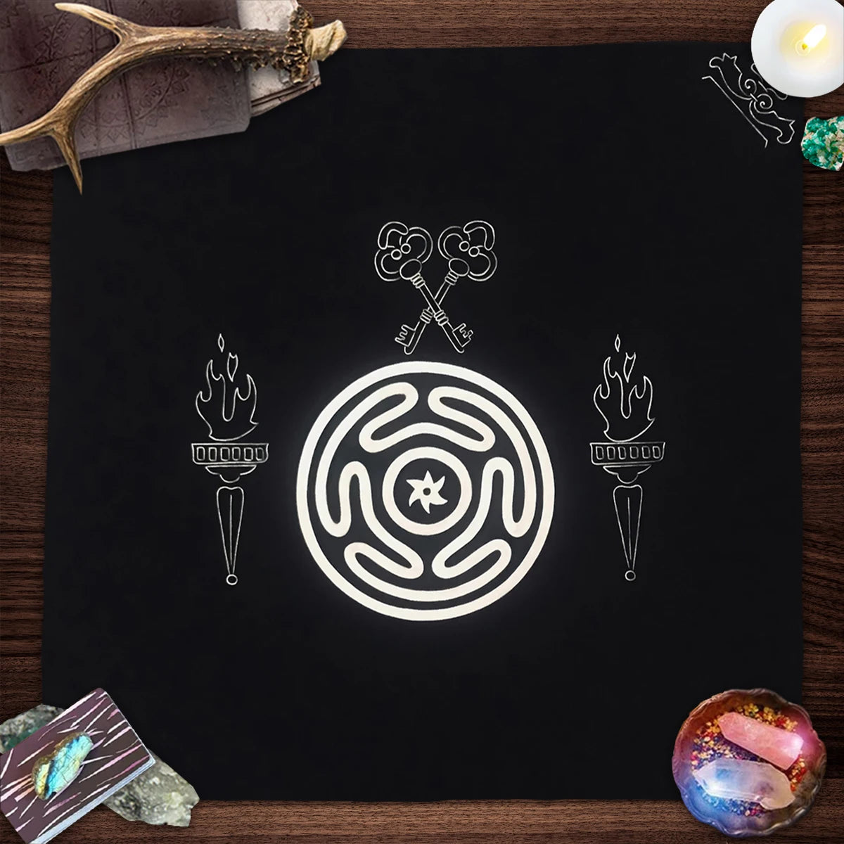 🌒🔮 Hecate Goddess Tarot Tablecloth — Altar Cloth for Readings, Divination & Rituals