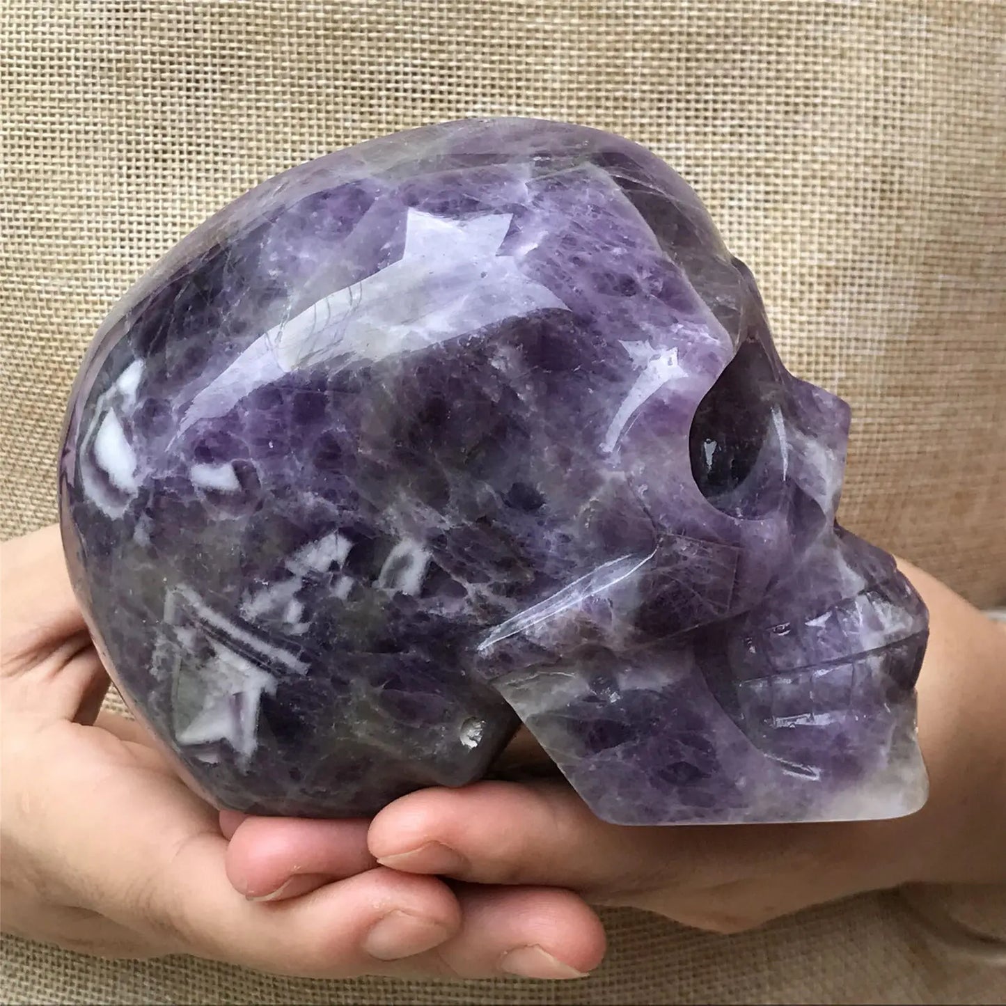 💜 Natural Dreamy Amethyst Crystal Skull