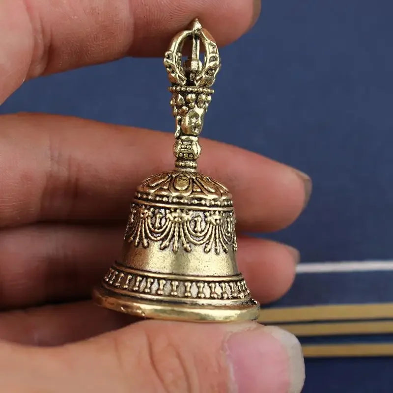 🔔 Retro Tibetan Brass Wind Chime – Die-Cast Copper Bell Pendant for Garden, Patio, and Home Décor