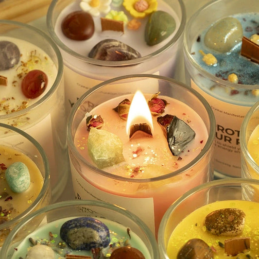 💎 Crystal-Cut Glass Scented Candle