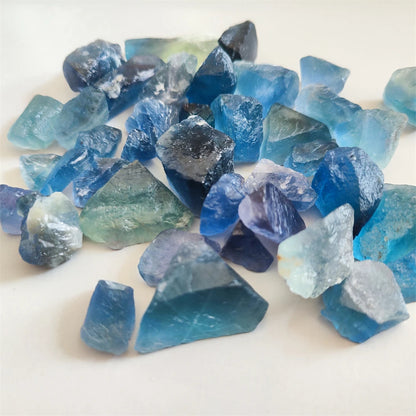 🔮 Raw Fluorite Crystal Specimen – Natural Mineral for Chakra Healing & Home Decor