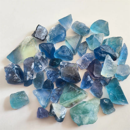 🔮 Raw Fluorite Crystal Specimen – Natural Mineral for Chakra Healing & Home Decor